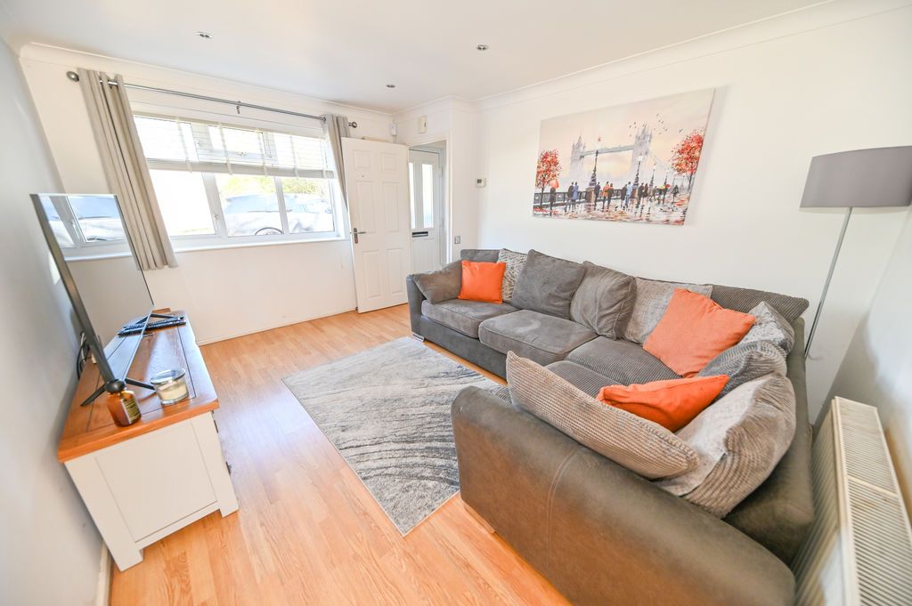 Property photo 2 of 14 Photo 1