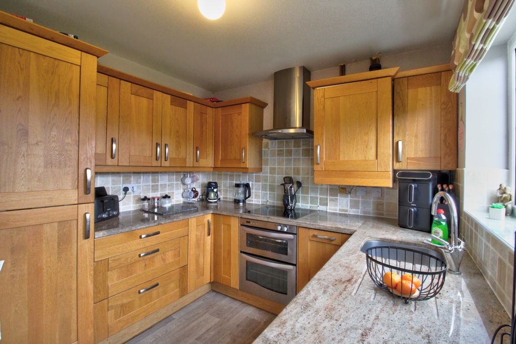 Property photo 2 of 30 Img_4378_79_80