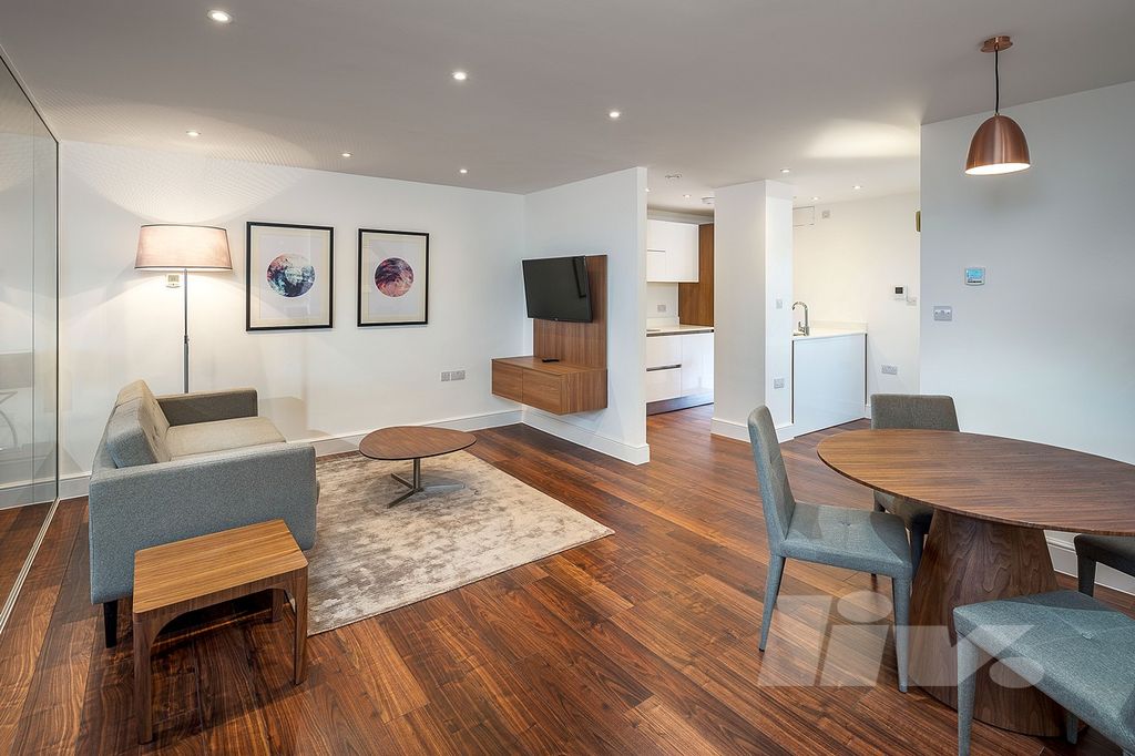 Property photo 2 of 11 Photo 5