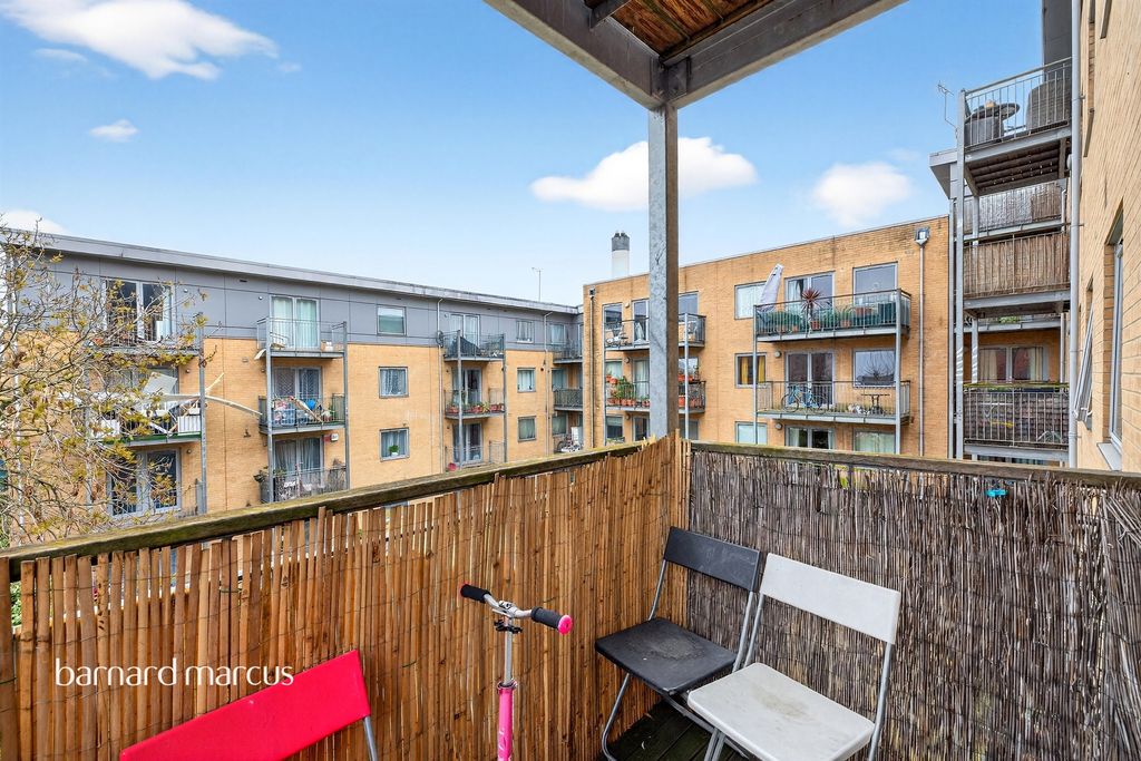 Property photo 3 of 14