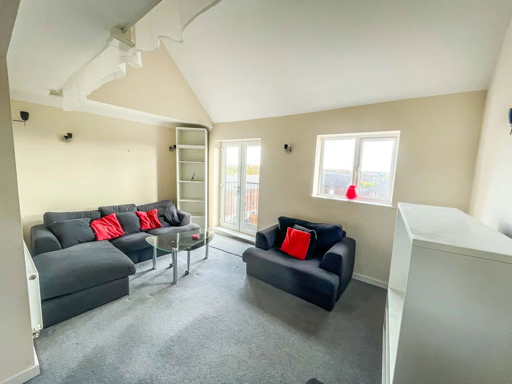 Property photo 3 of 11