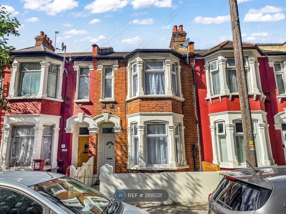 Property photo 1 of 17