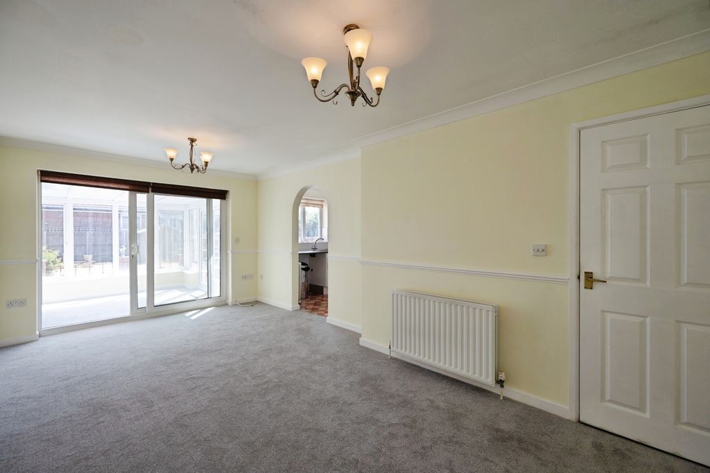 Property photo 2 of 14 Pbox-Img.Jpg