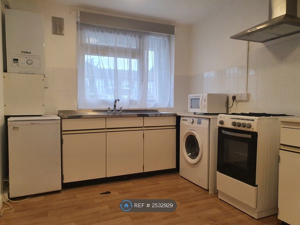 Property photo 3 of 11