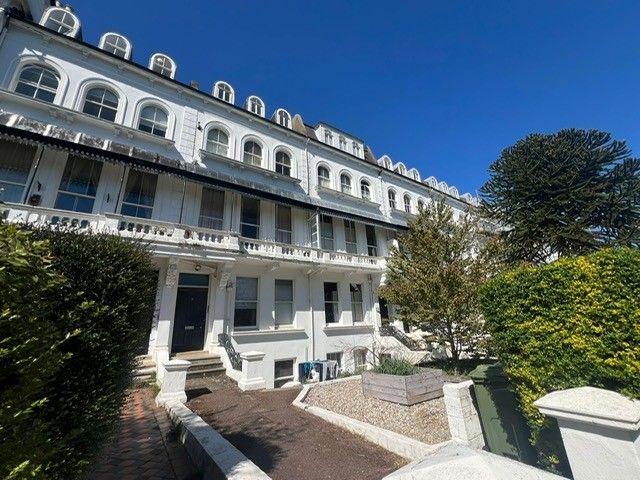 Property photo 2 of 11 Front