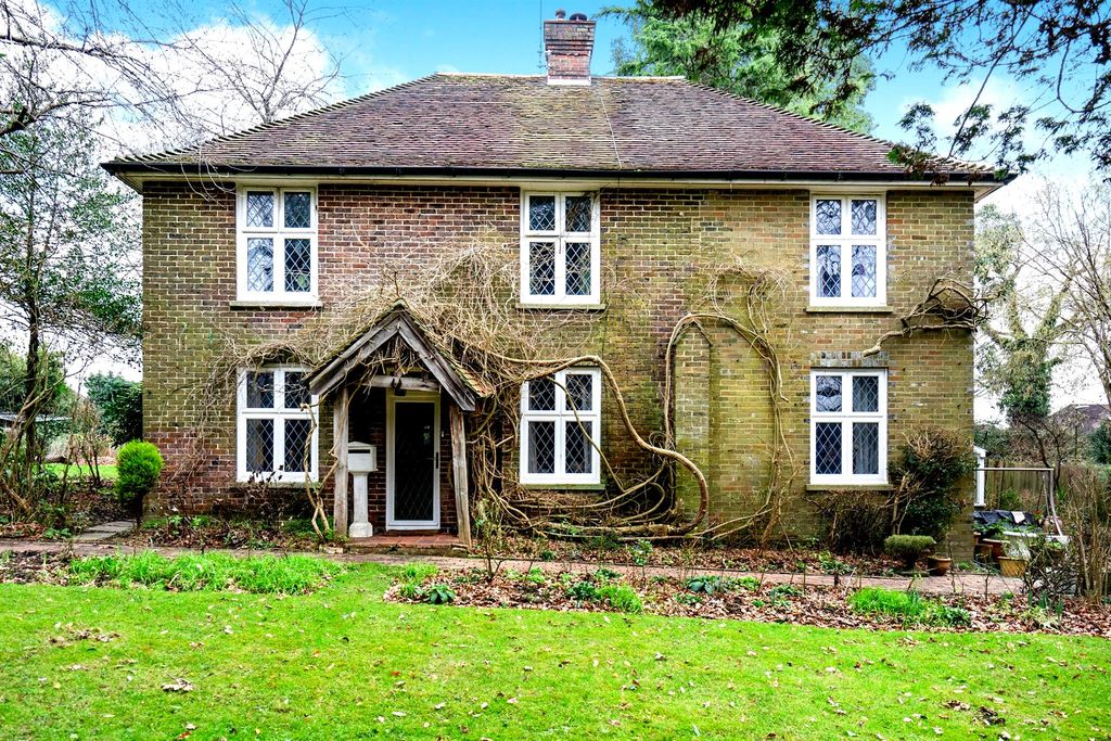 Property photo 1 of 18