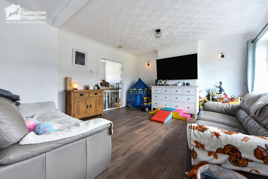 Property photo 3 of 13 Image 3