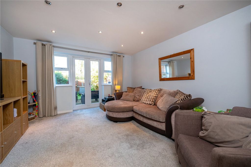 Property photo 3 of 10 Picture No. 04