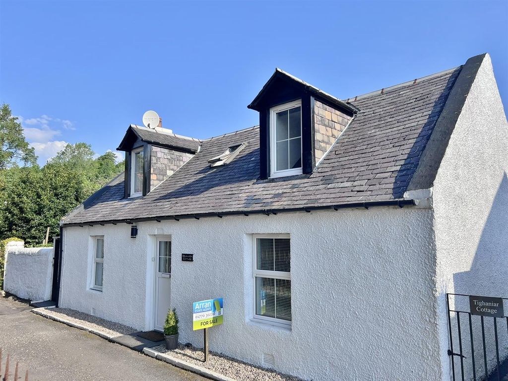 Property photo 2 of 38 Belhaven Cottage