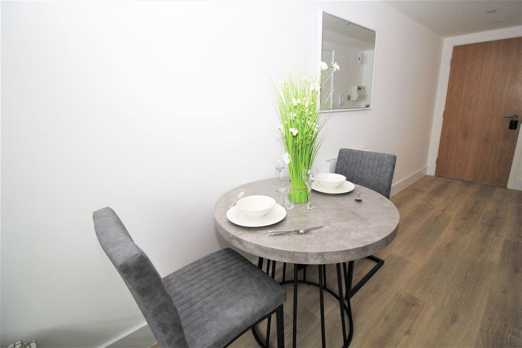 Property photo 3 of 6 Gewfv9Yxxu-Culbxeqz8Wg.Jpg