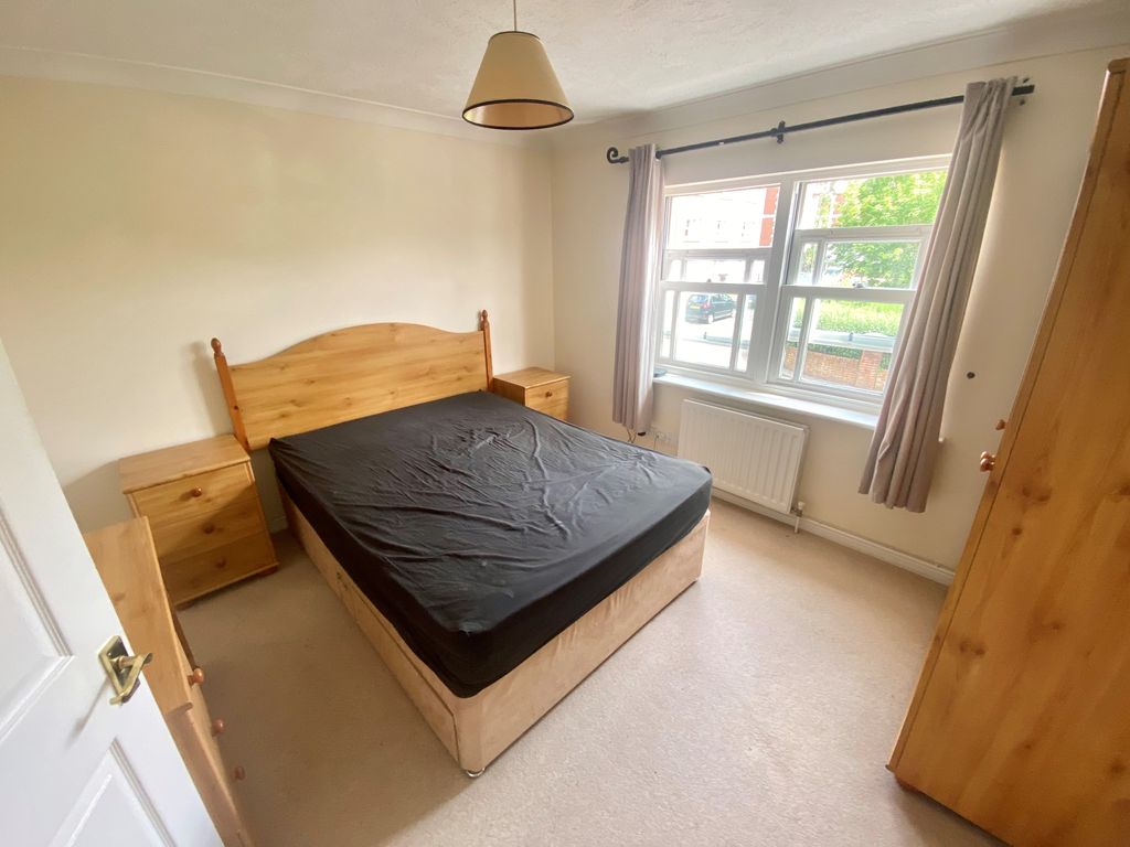 Property photo 2 of 6