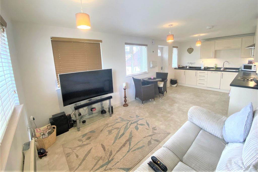 Property photo 3 of 13