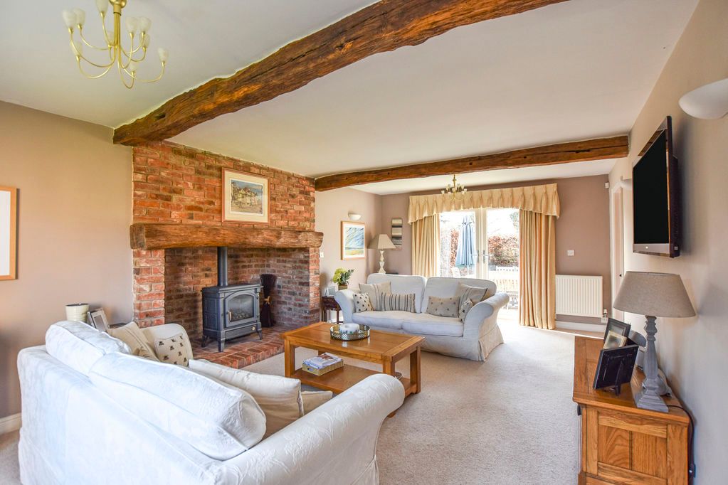 Property photo 3 of 28 Photo 15