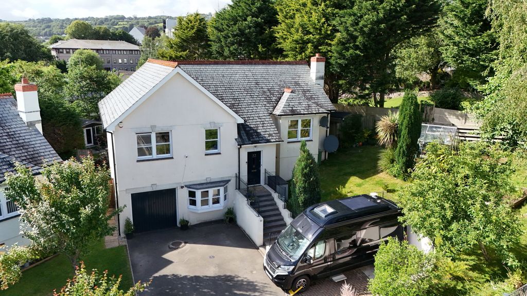 Property photo 1 of 26