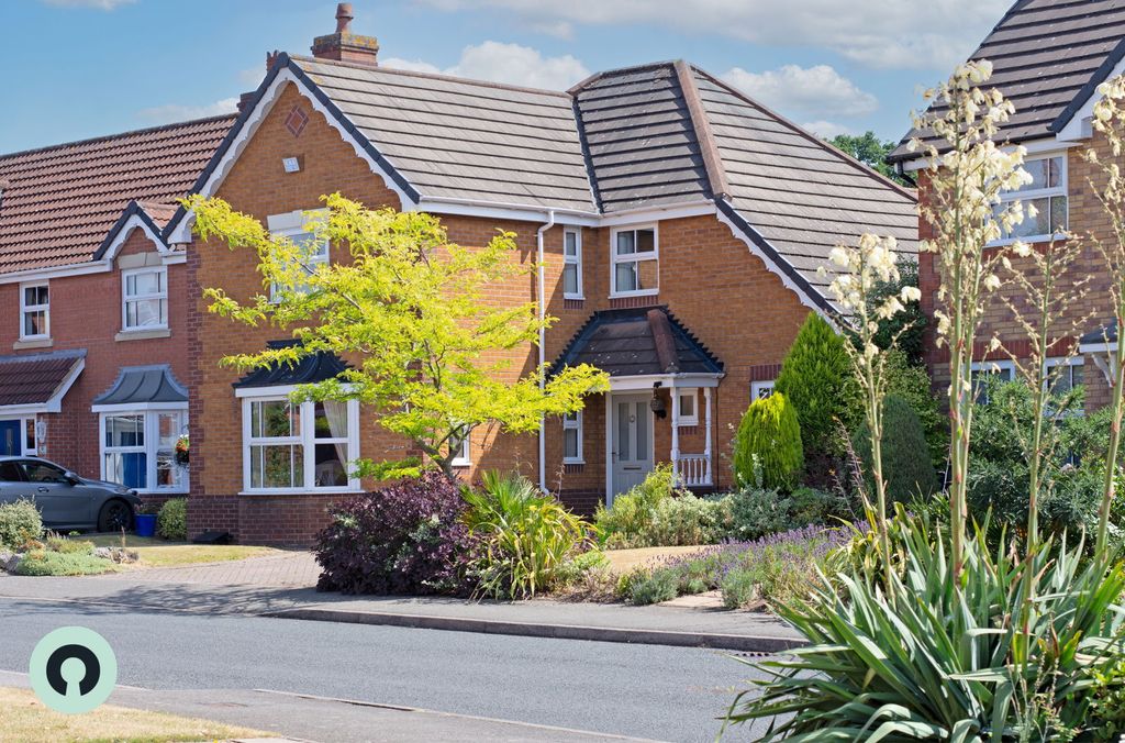 Property photo 2 of 35