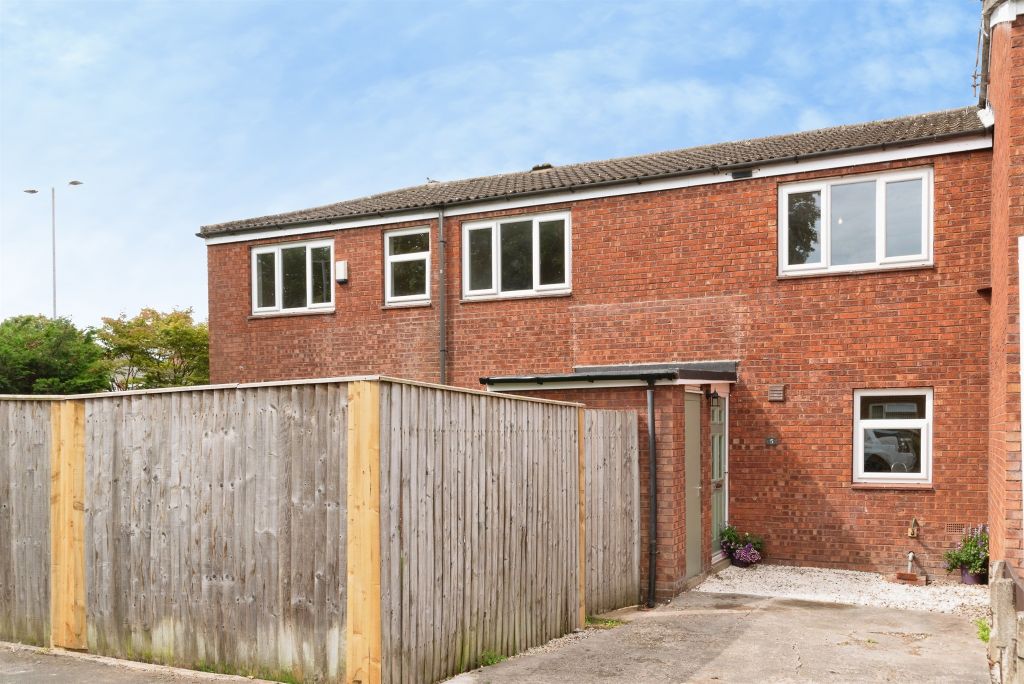 Property photo 2 of 17