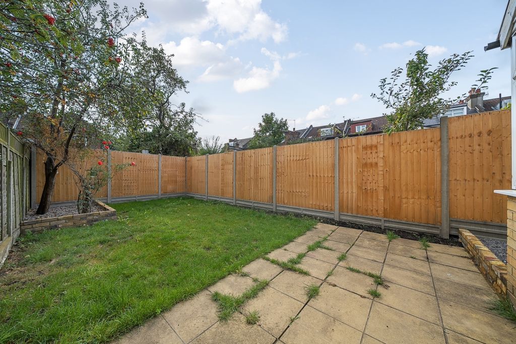 Property photo 3 of 21 1184086 (9)
