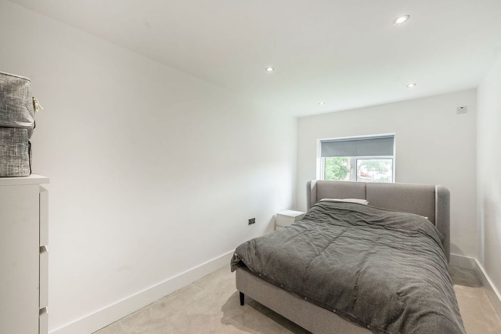 Additional image 25 of 5 bed detached house for saleLittle Potters, Bushey WD23