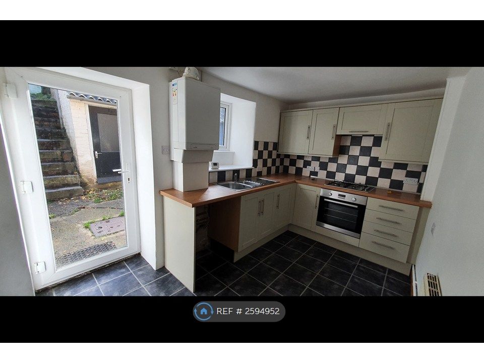 Property photo 1 of 13 Kitchen