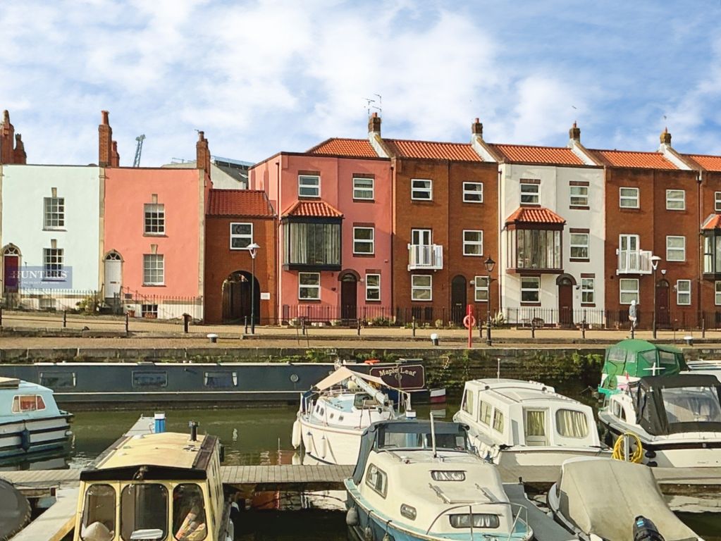 Property photo 1 of 37