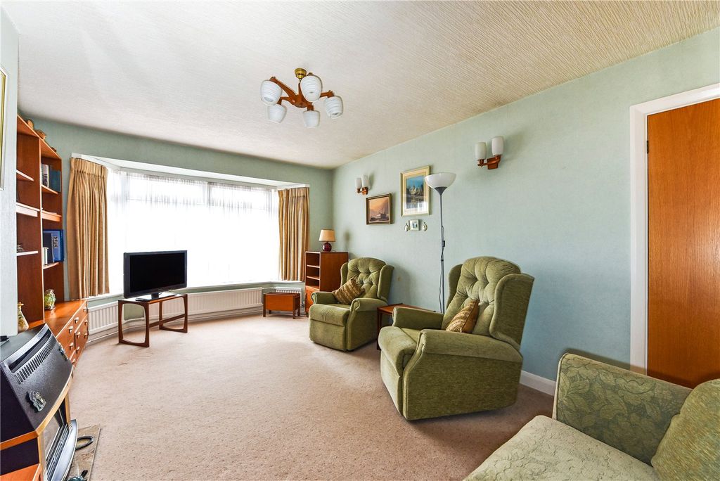 Property photo 2 of 16 Sitting Room