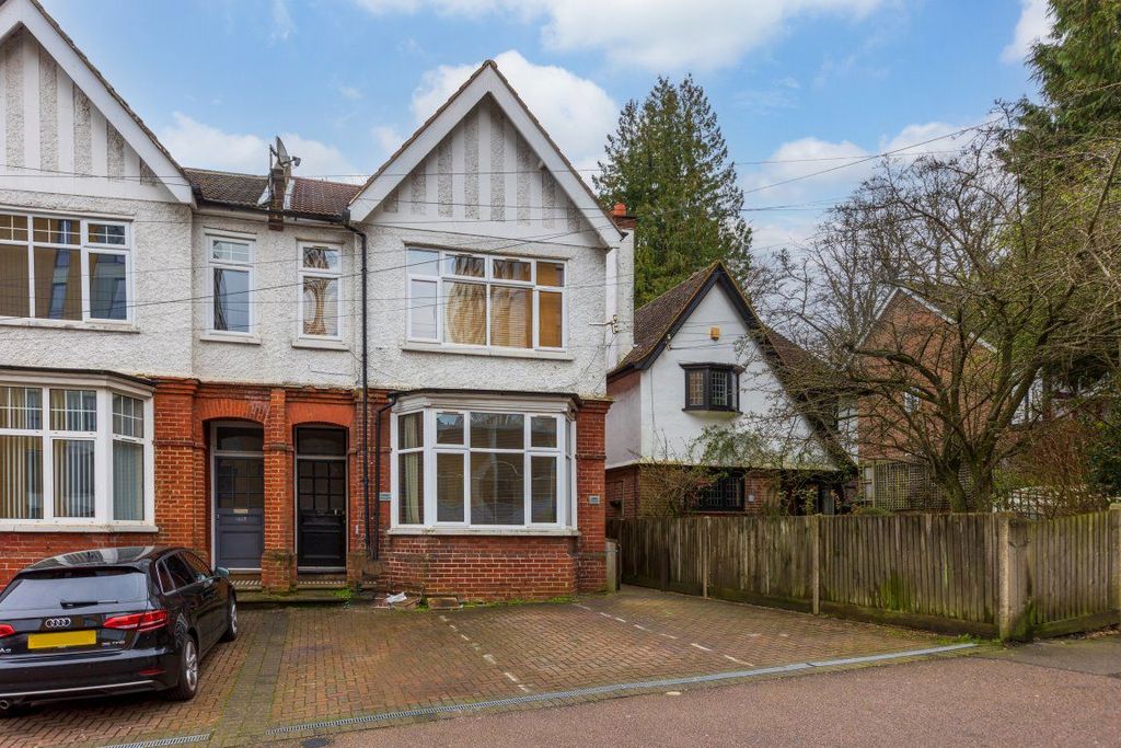Property photo 1 of 8