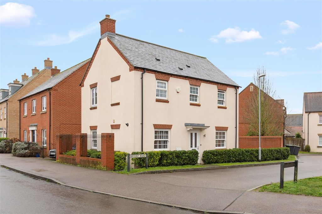 Property photo 1 of 20 Front Aspect