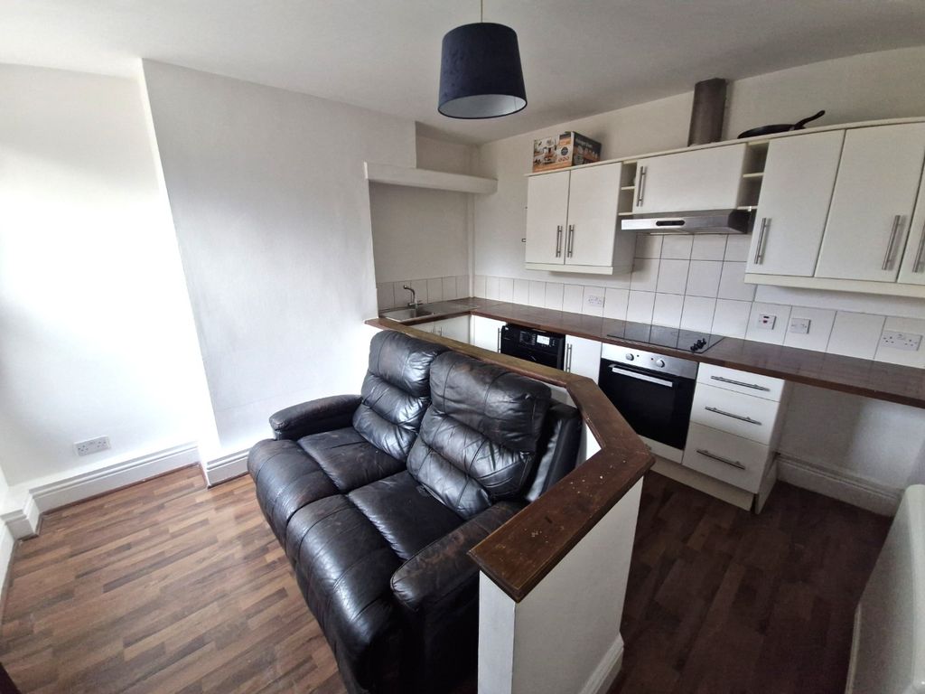 Property photo 1 of 4