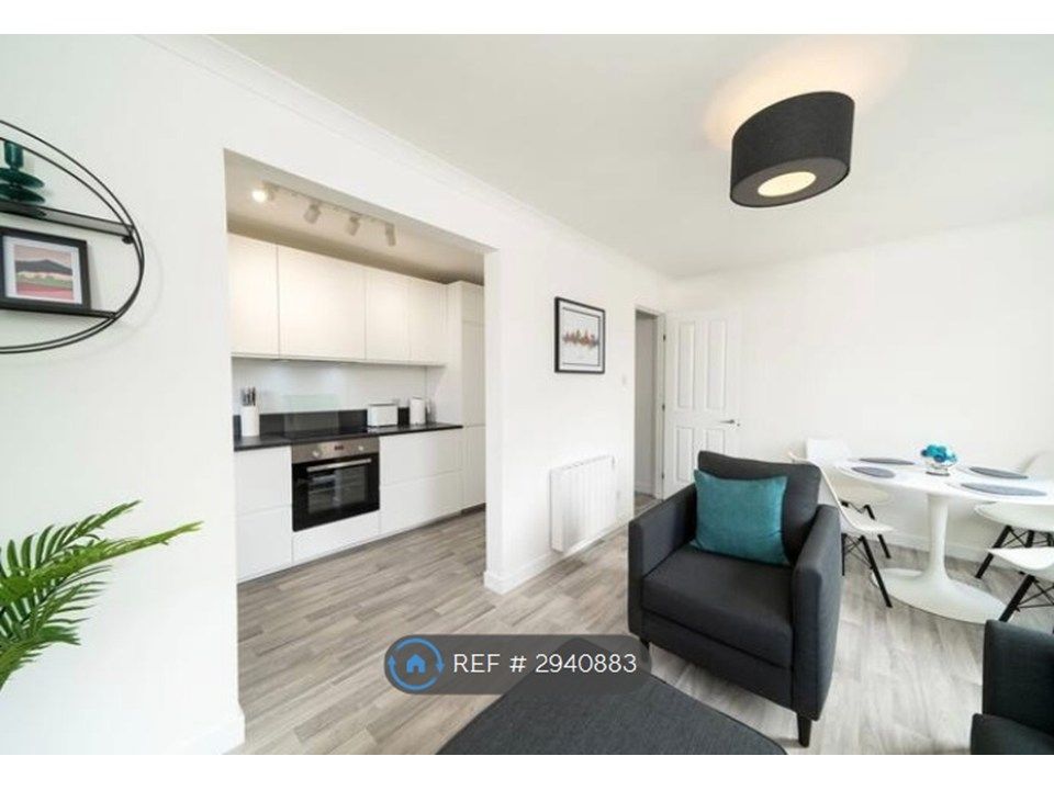 Property photo 1 of 10 Lounge / Dining / Kitchen