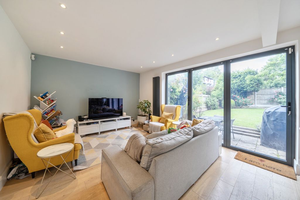 Property photo 1 of 22 1471023-3-6A2c04d...