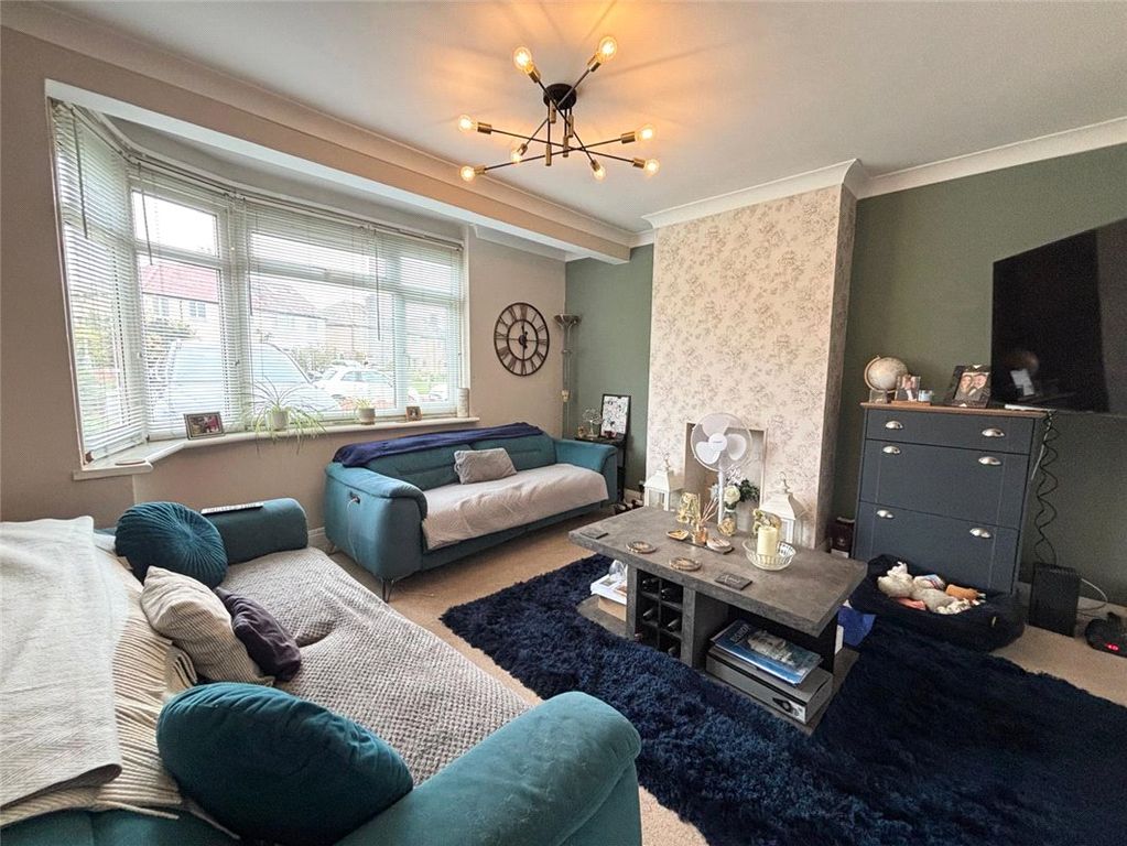 Property photo 2 of 16 Picture No. 04