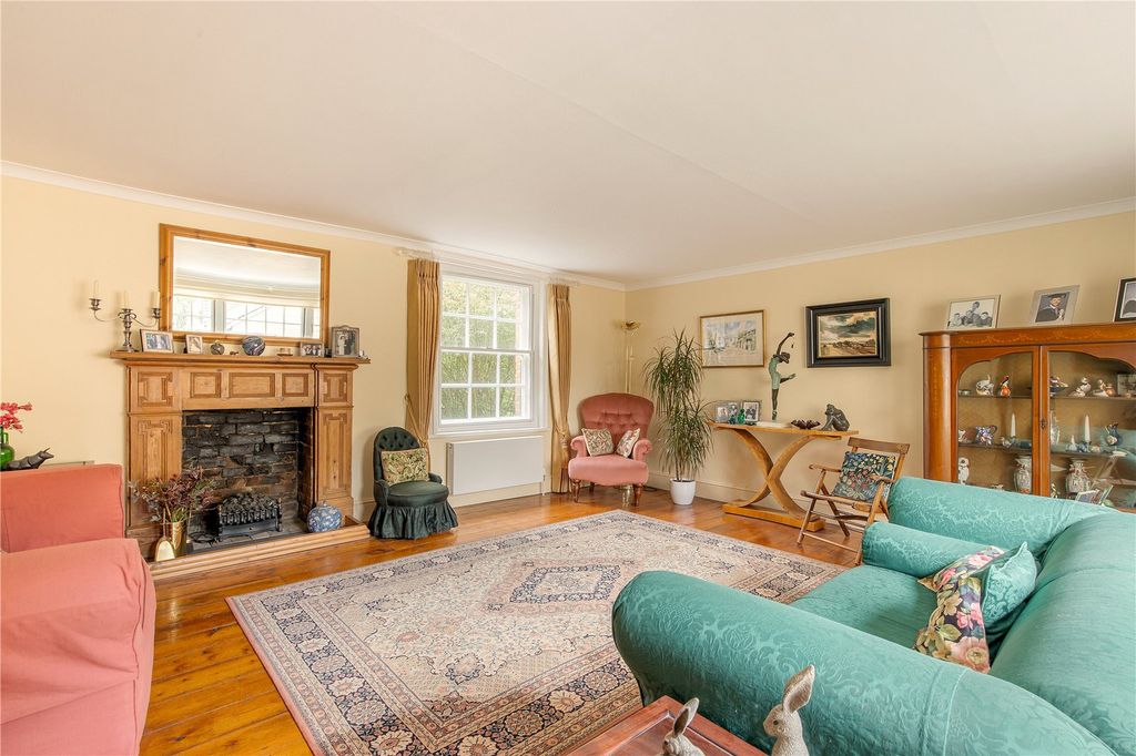 Property photo 2 of 14 Drawing Room