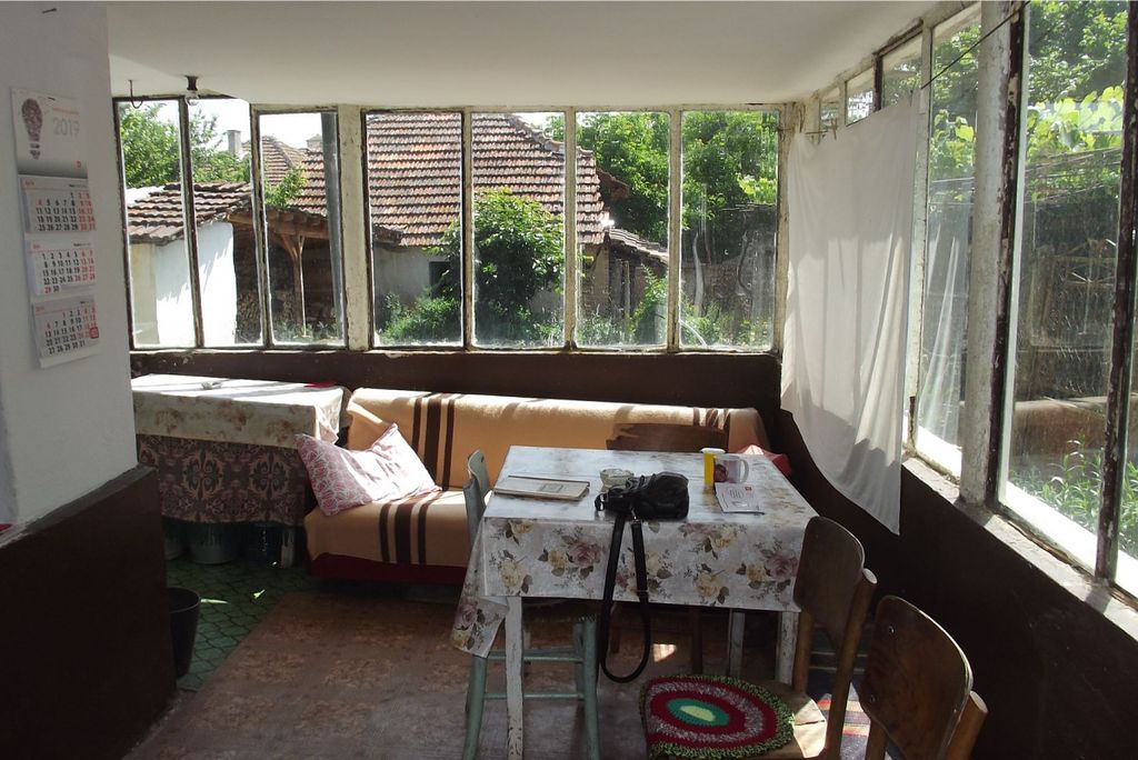 Property photo 3 of 7