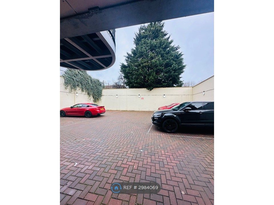 Property photo 3 of 4