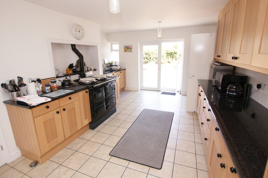 Property photo 3 of 16 Picture No. 03