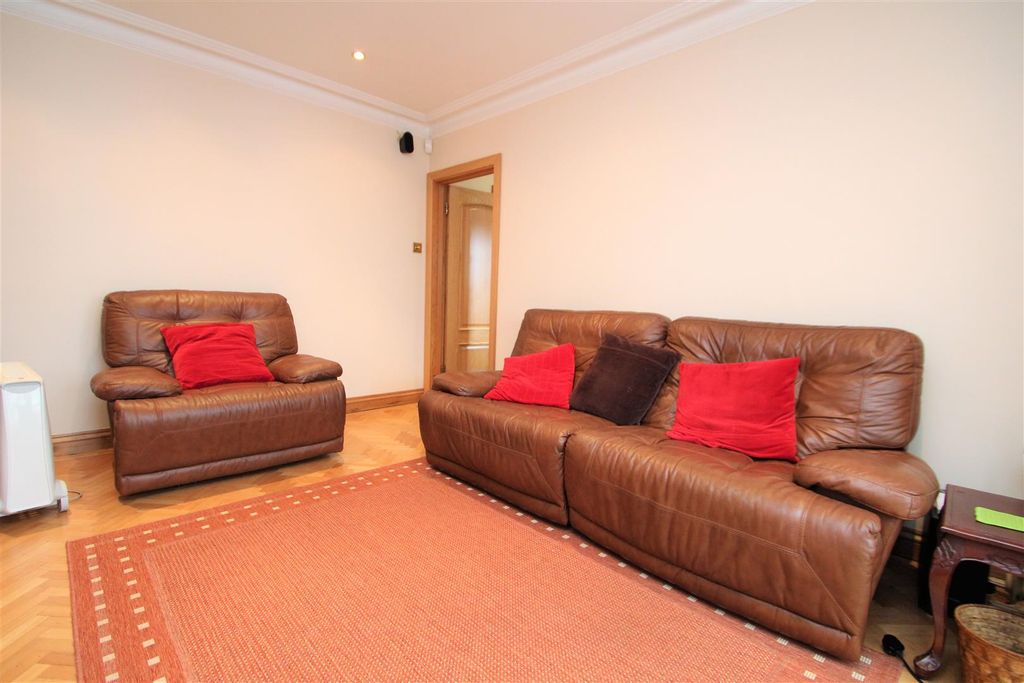 Property photo 3 of 15 Img_5774.Jpg