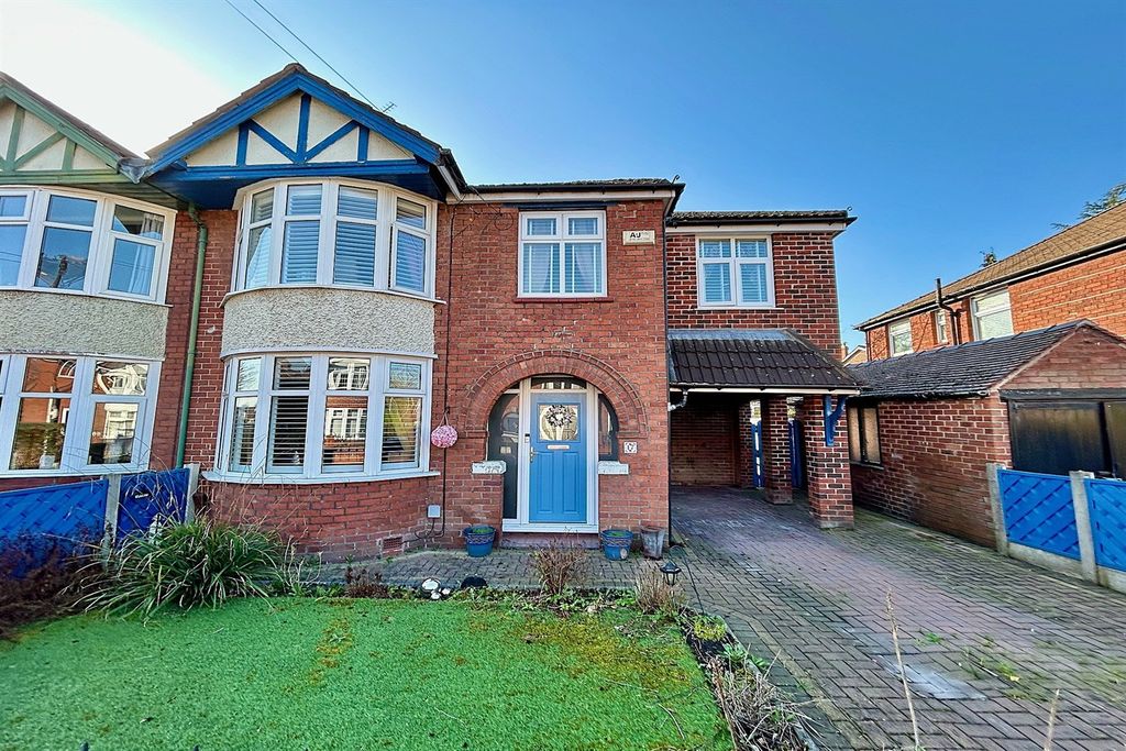 Property photo 1 of 27 (Main)