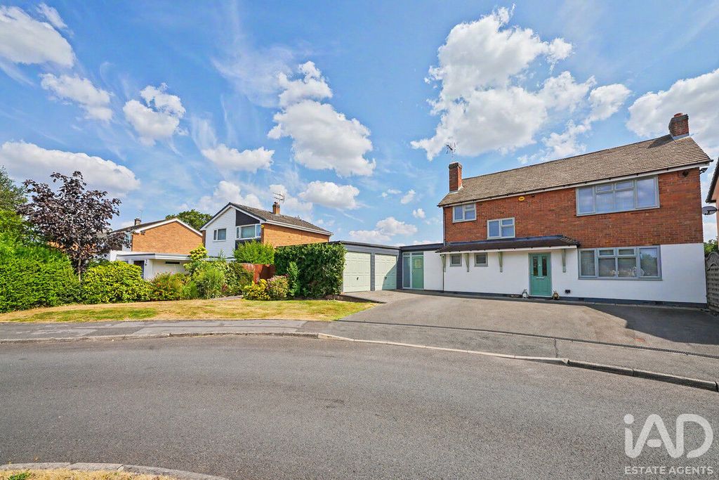Property photo 1 of 34