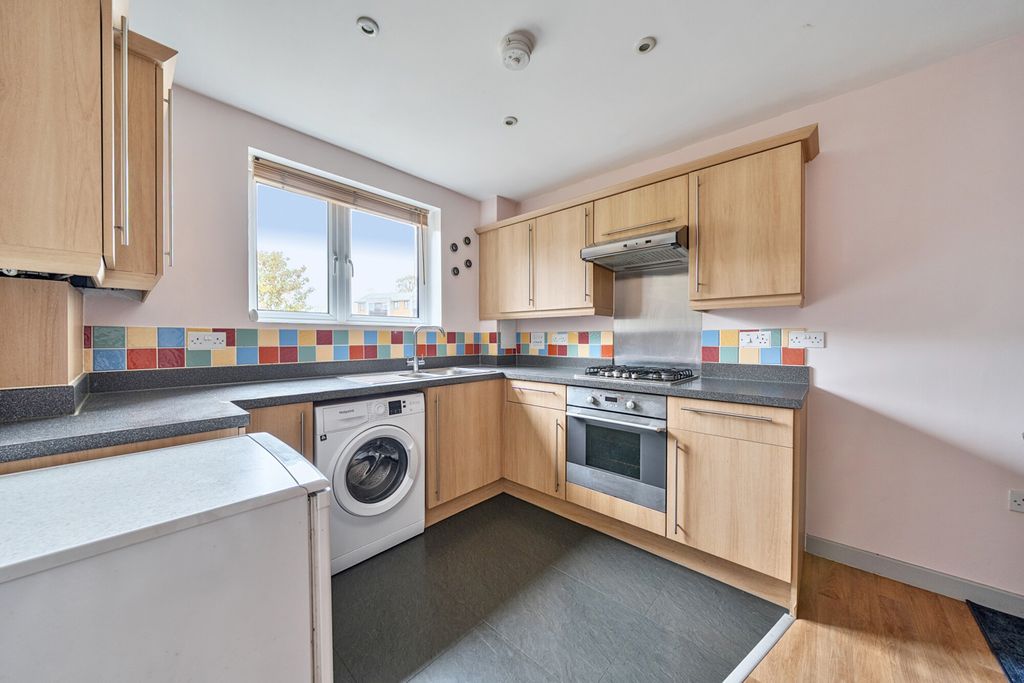 Property photo 3 of 13 Kitchen