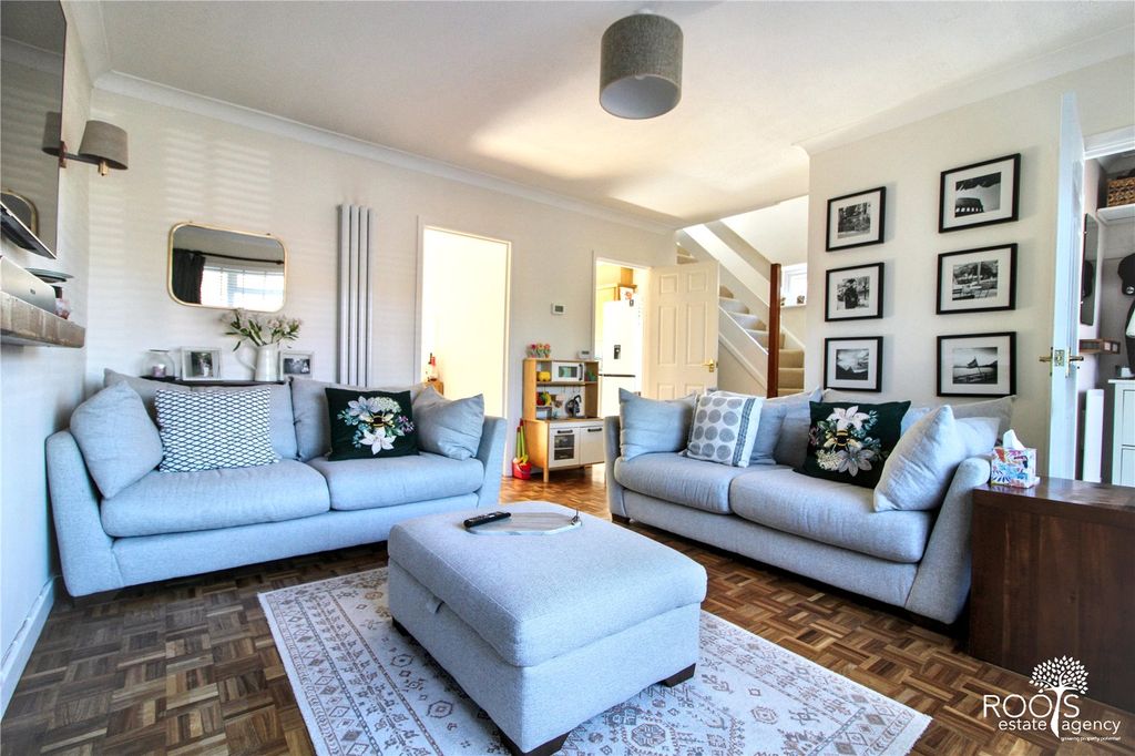 Property photo 3 of 10 Picture No. 02
