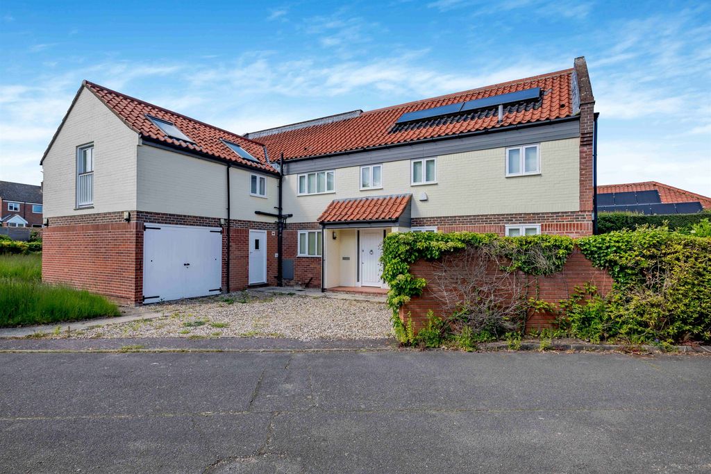 Property photo 1 of 15