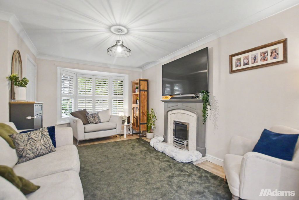 Property photo 3 of 26