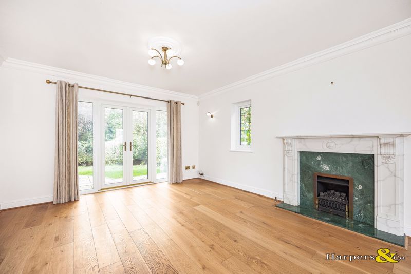 Property photo 2 of 23 Photo 3