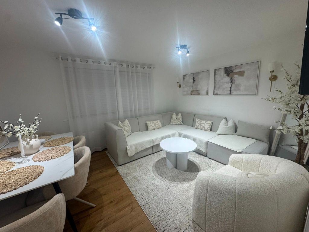 Property photo 2 of 4