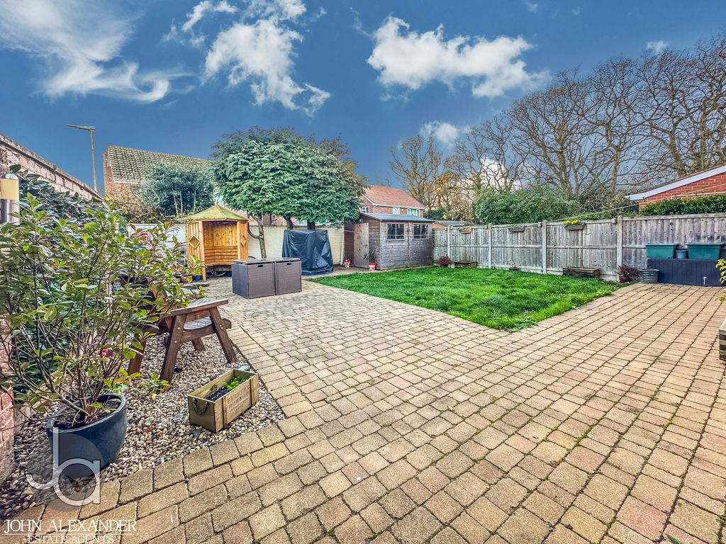 Property photo 2 of 26 20251210_144413440_0.5