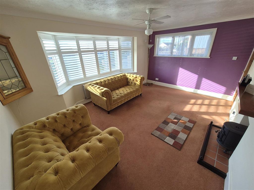 Property photo 2 of 15 62Bridlo2.Jpg