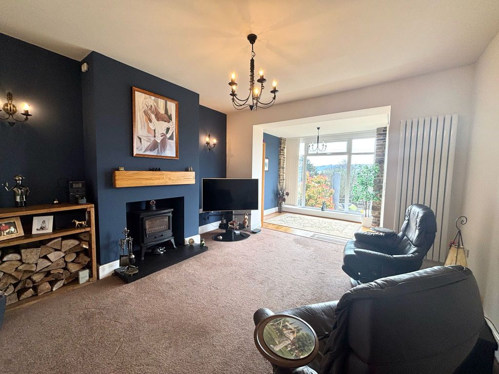 Property photo 2 of 32 Living Room