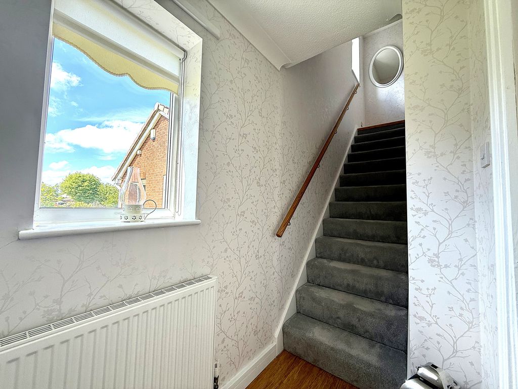 Property photo 2 of 30