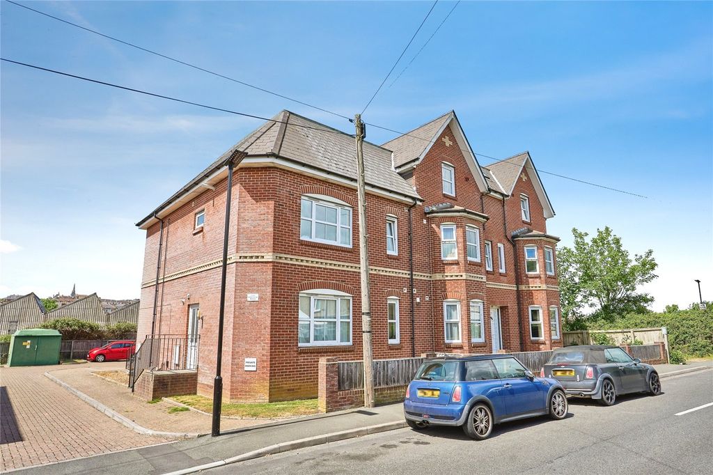Property photo 1 of 33 Picture No. 26