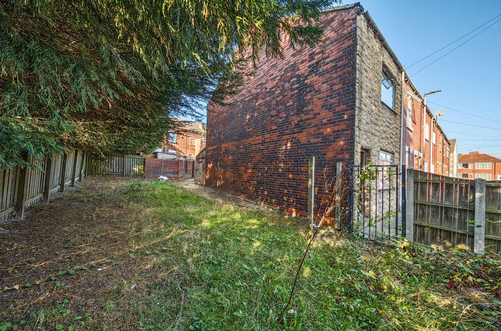 Property photo 2 of 19 1521203-3-6Aabaaa...